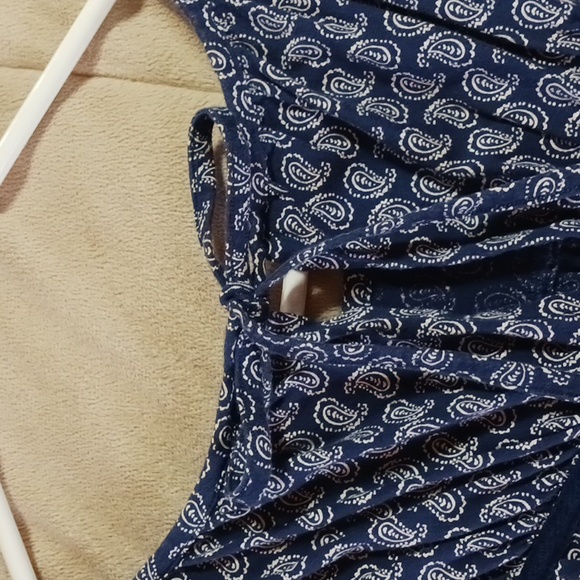 GAP Tank Top - Picture 4 of 6